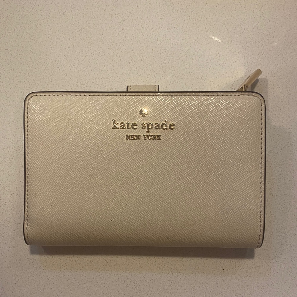 Kate Spade Beige Wallet